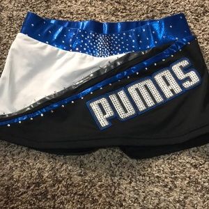 Pumas skort